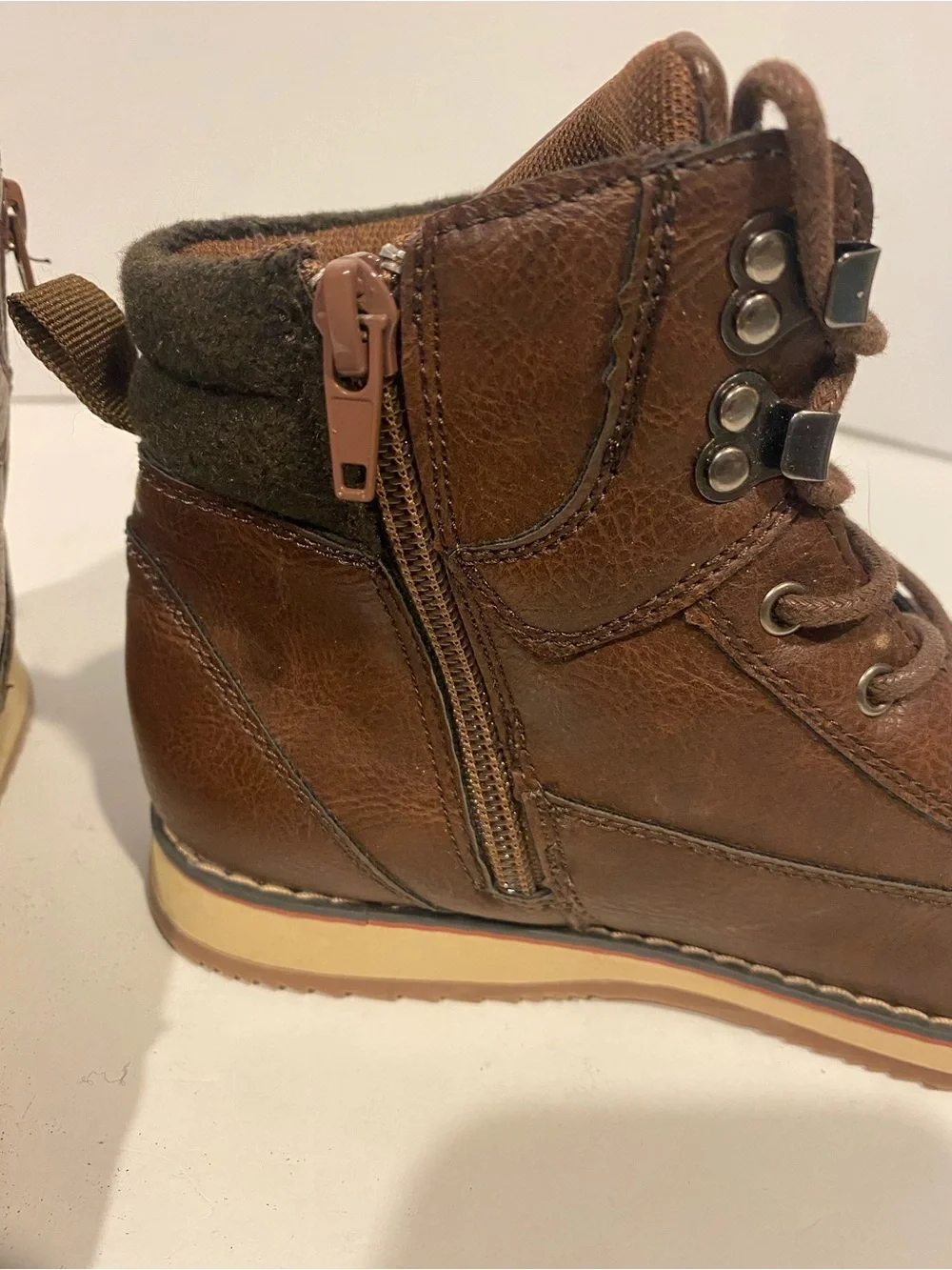 Steve Madden boys dress casual bracerr boots brown zip lace size 3